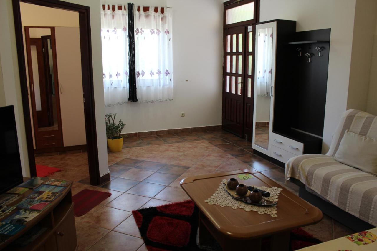 Apartment Mis Floura Rijeka Buitenkant foto