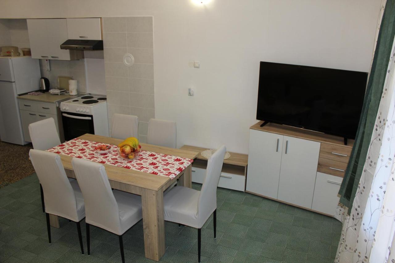 Apartment Mis Floura Rijeka Buitenkant foto